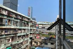 深圳一学区房，三年前14万元/平方米，现在4万元/平方米！