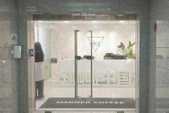 人社局执法大队上门调查Manner，实探总部回应“一人店”