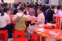 笑得我发癫